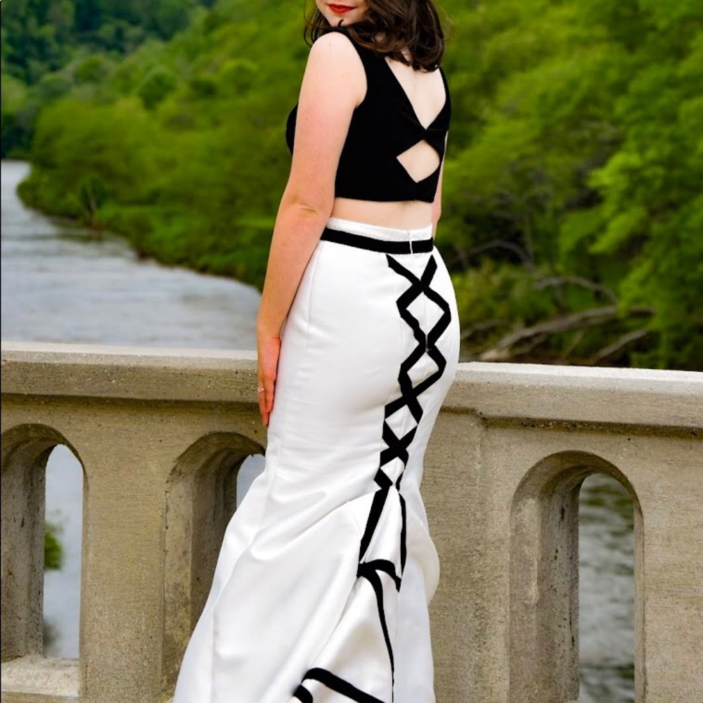Ellie Wilde Prom Dress!